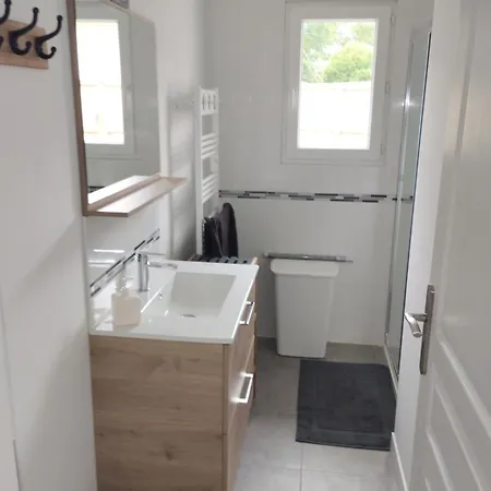 Maison Neuve Proche Bordeaux 3 Etoiles *